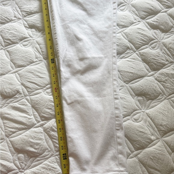 CHICO’S So Slimming Girlfriend Slim Leg Ankle White Jeans Size 12R - Picture 10 of 10